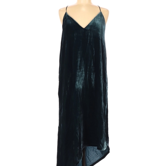 BBCGMAXAZRIA Green Velvet Maxi - Picture 1 of 2